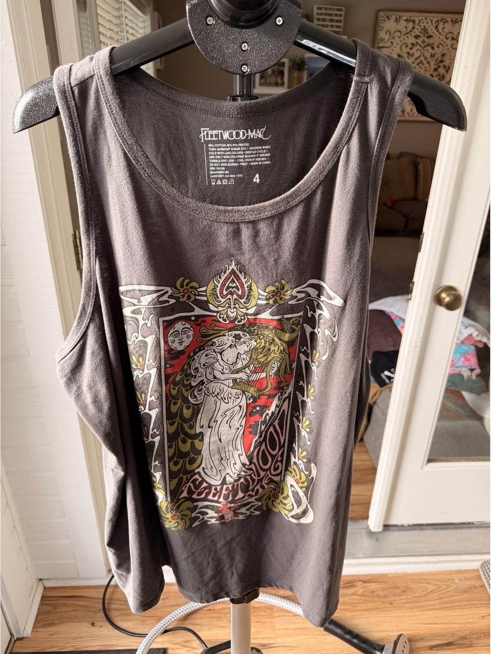 Fleetwood Mac Sleeveless Tank Top Women's Size 4 Gray Graphic Band Tee
